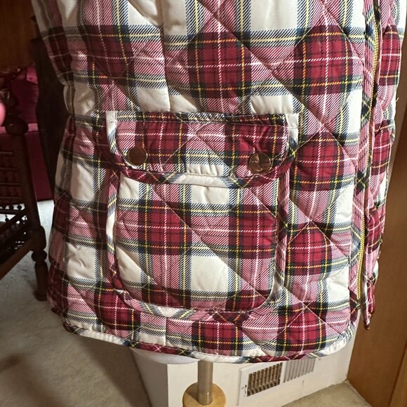 ST. JOHN'S BAY Quilted Ivory Red, Blue, Green Plaid Tartan Vest – S - Picture 6 of 7